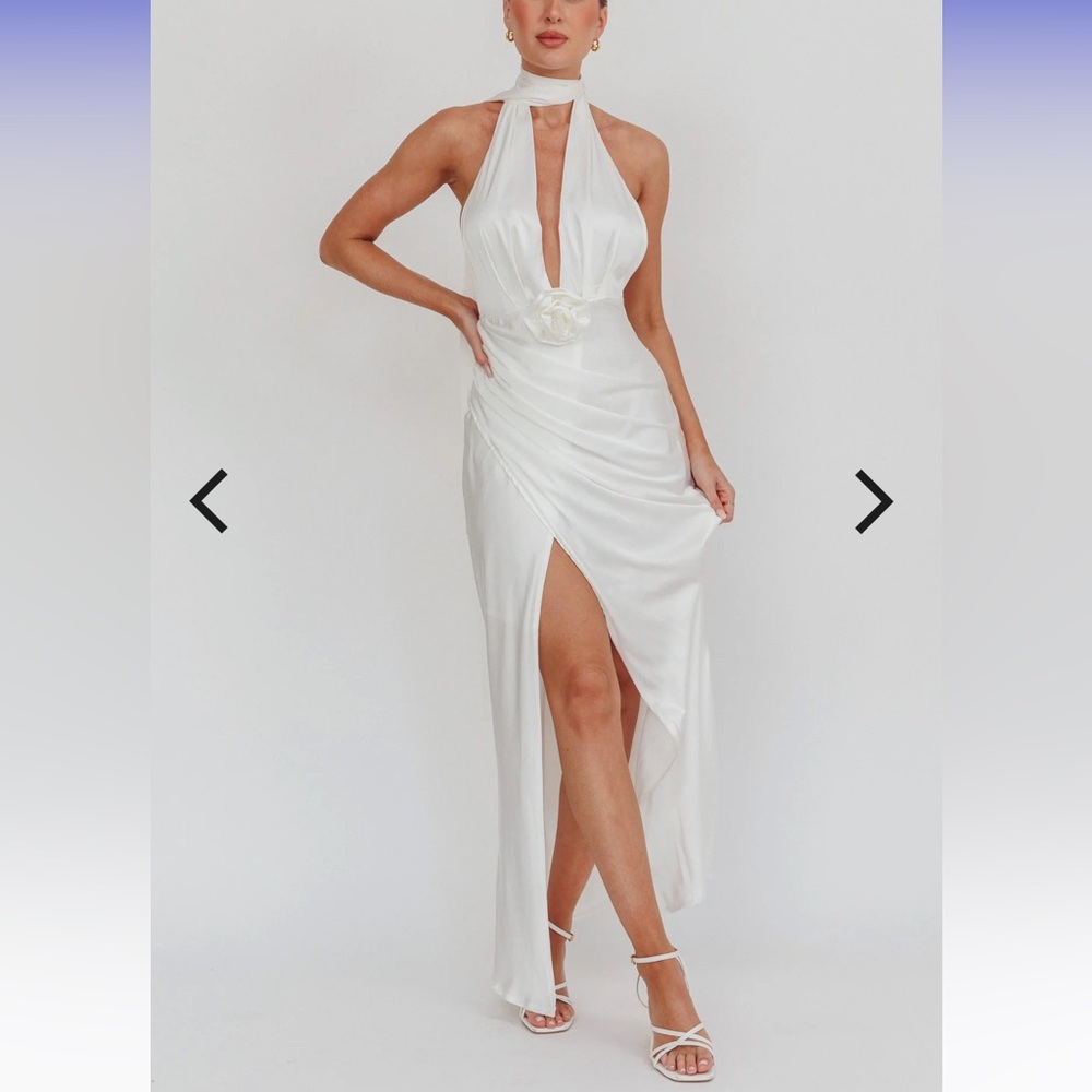 Selfie Leslie White Backless Dress